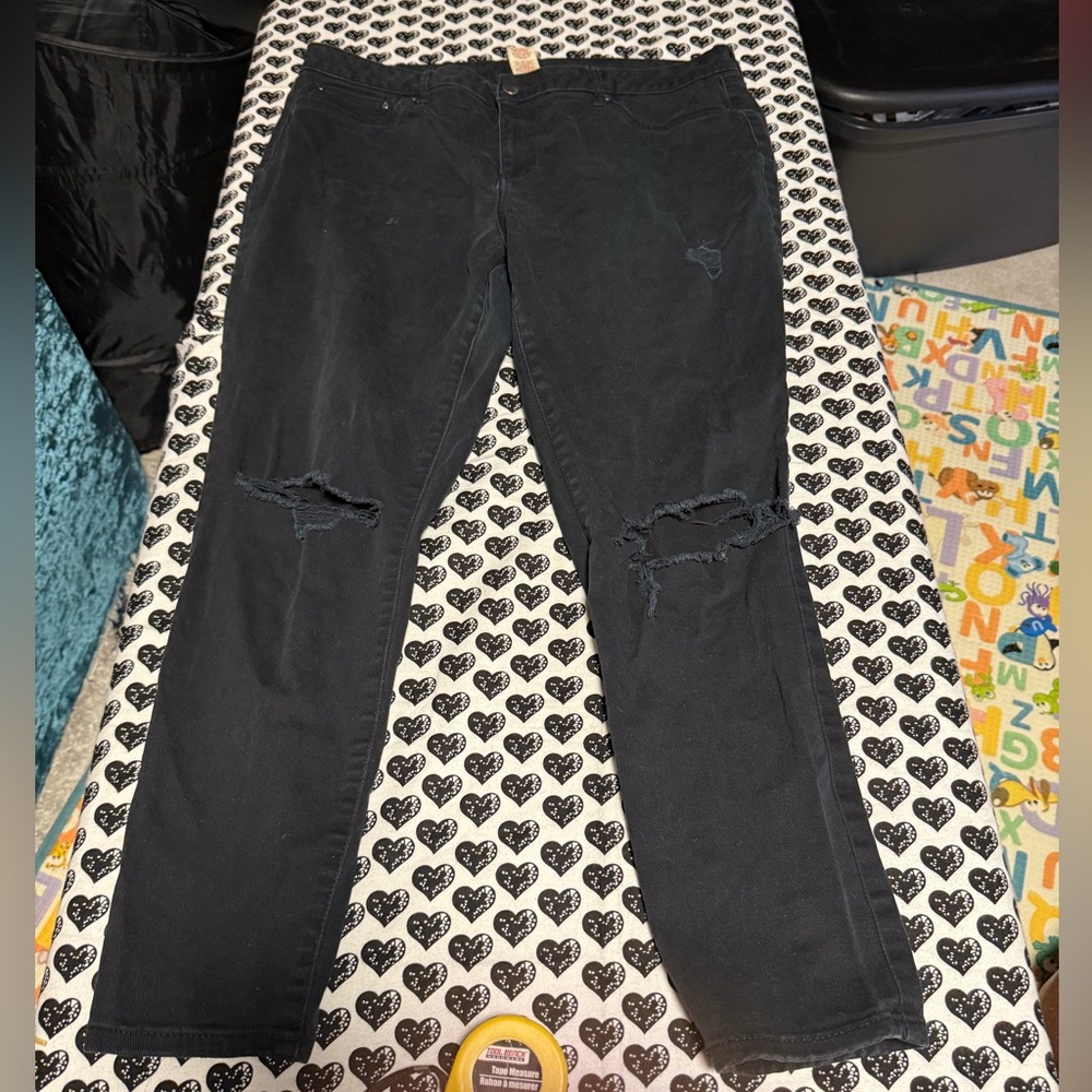 Black Distressed Jeans faded glory size 16 - Picture 3 of 12